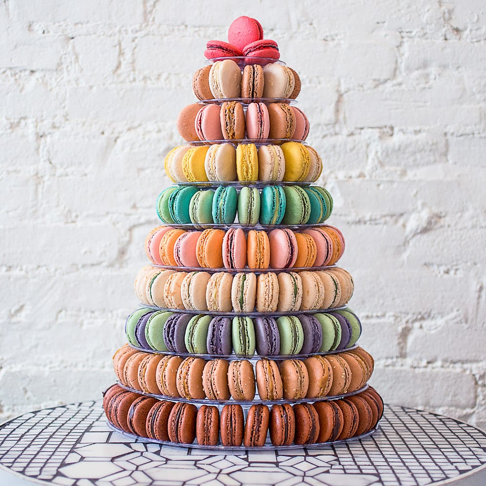 Featured image for “Move Over Traditional Wedding Cake Macarons are Stealing the Day”