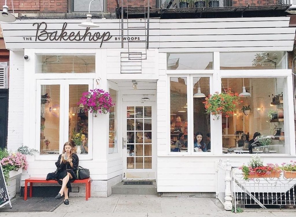 When locals and out-of-towners post online about a great Woops! macaron franchise experience, it’s great for business.